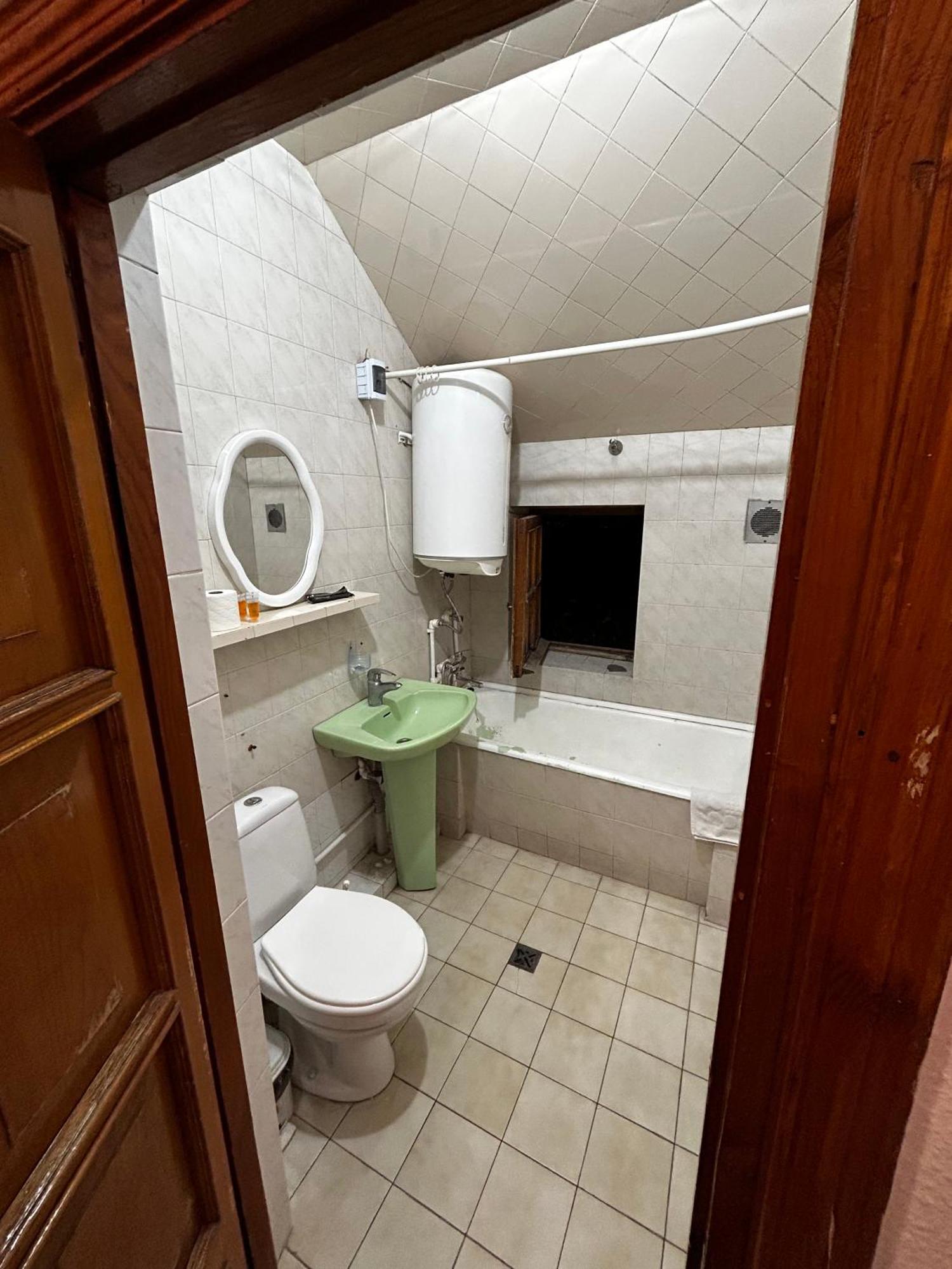 Duma Hotel Tbilissi Extérieur photo