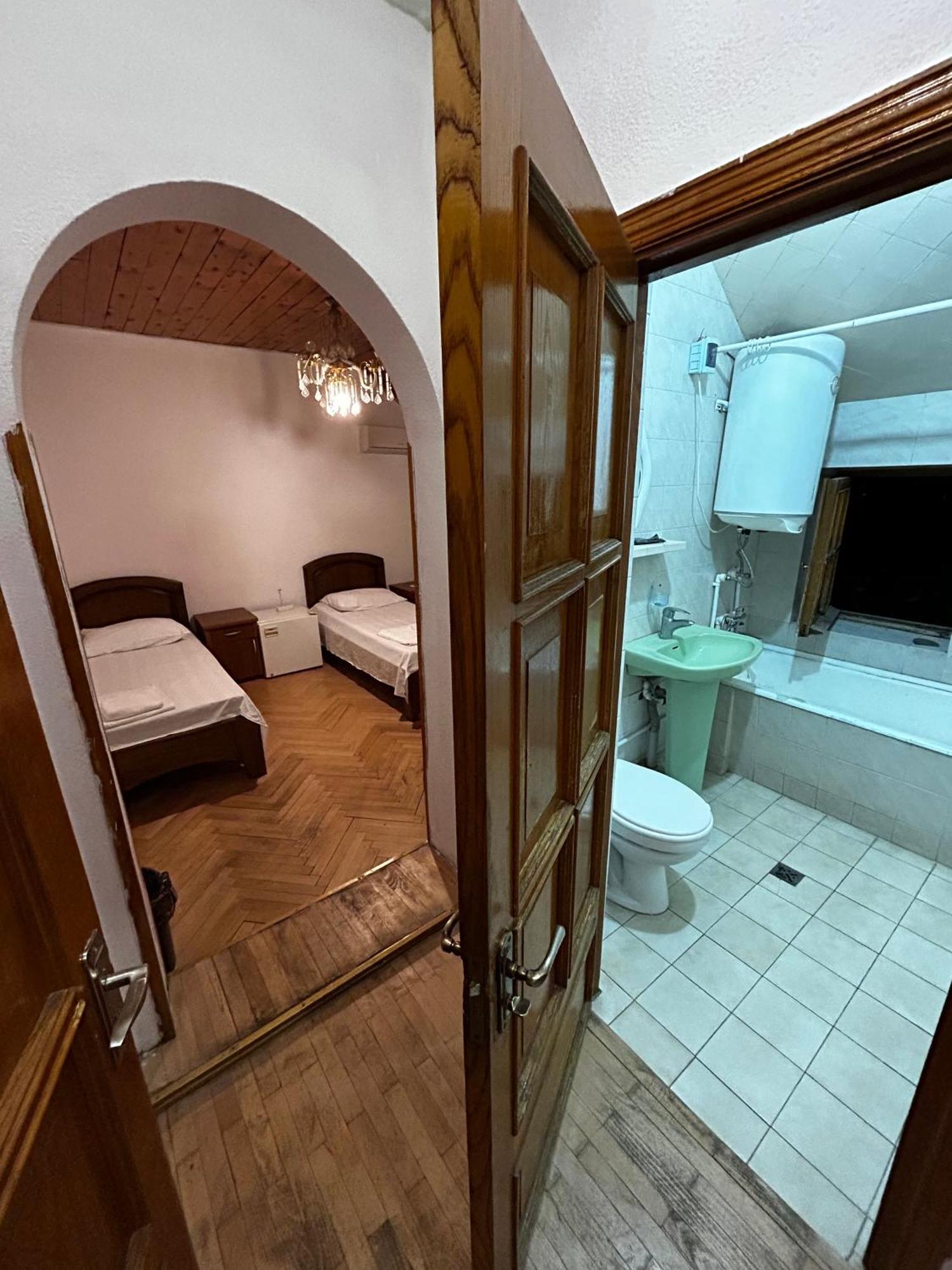 Duma Hotel Tbilissi Extérieur photo