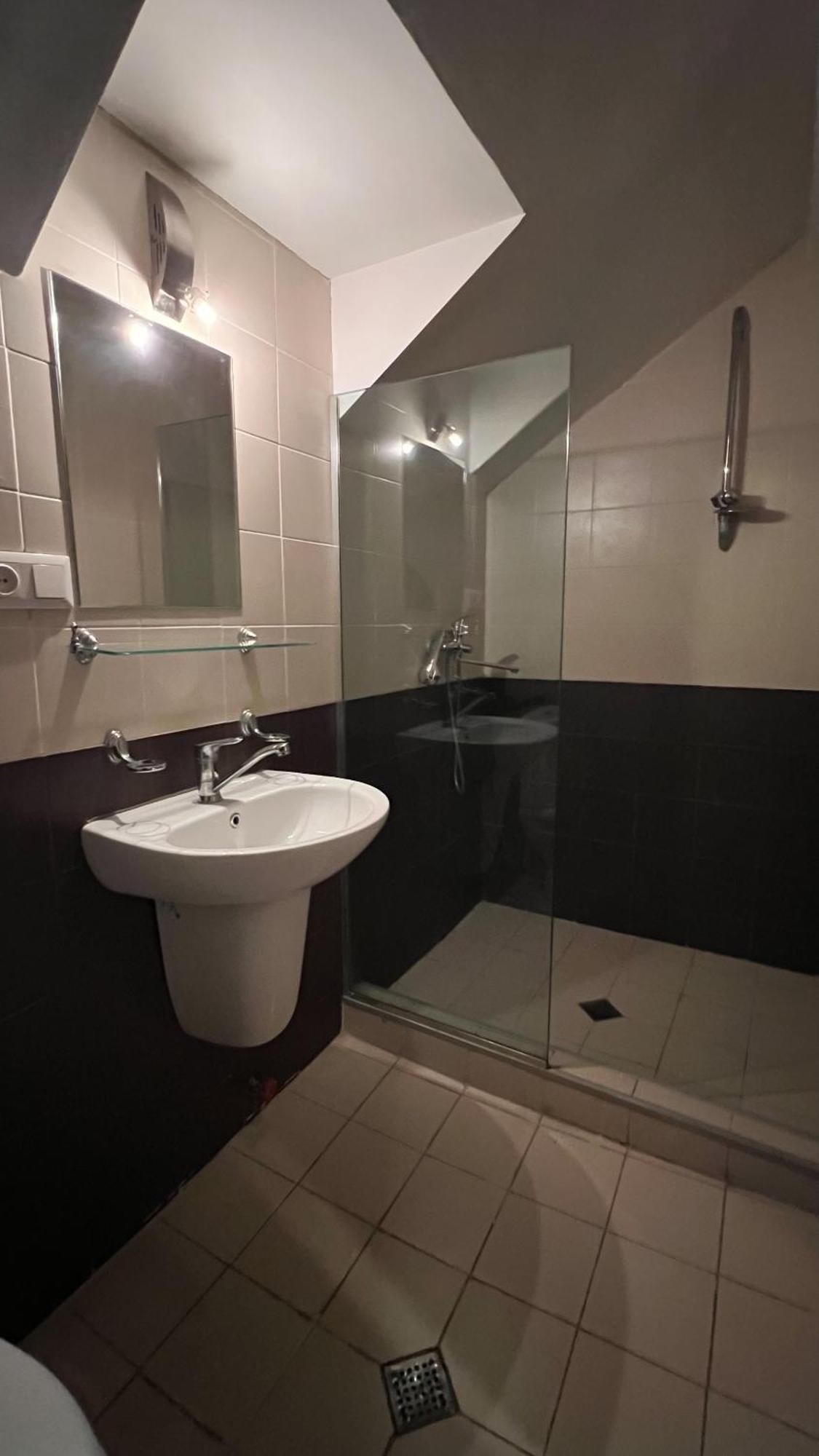 Duma Hotel Tbilissi Extérieur photo
